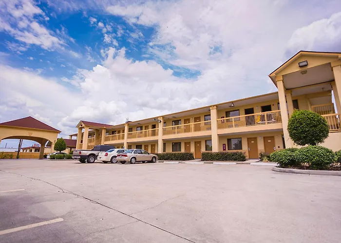 Downtowner Inn And Suites - Houston